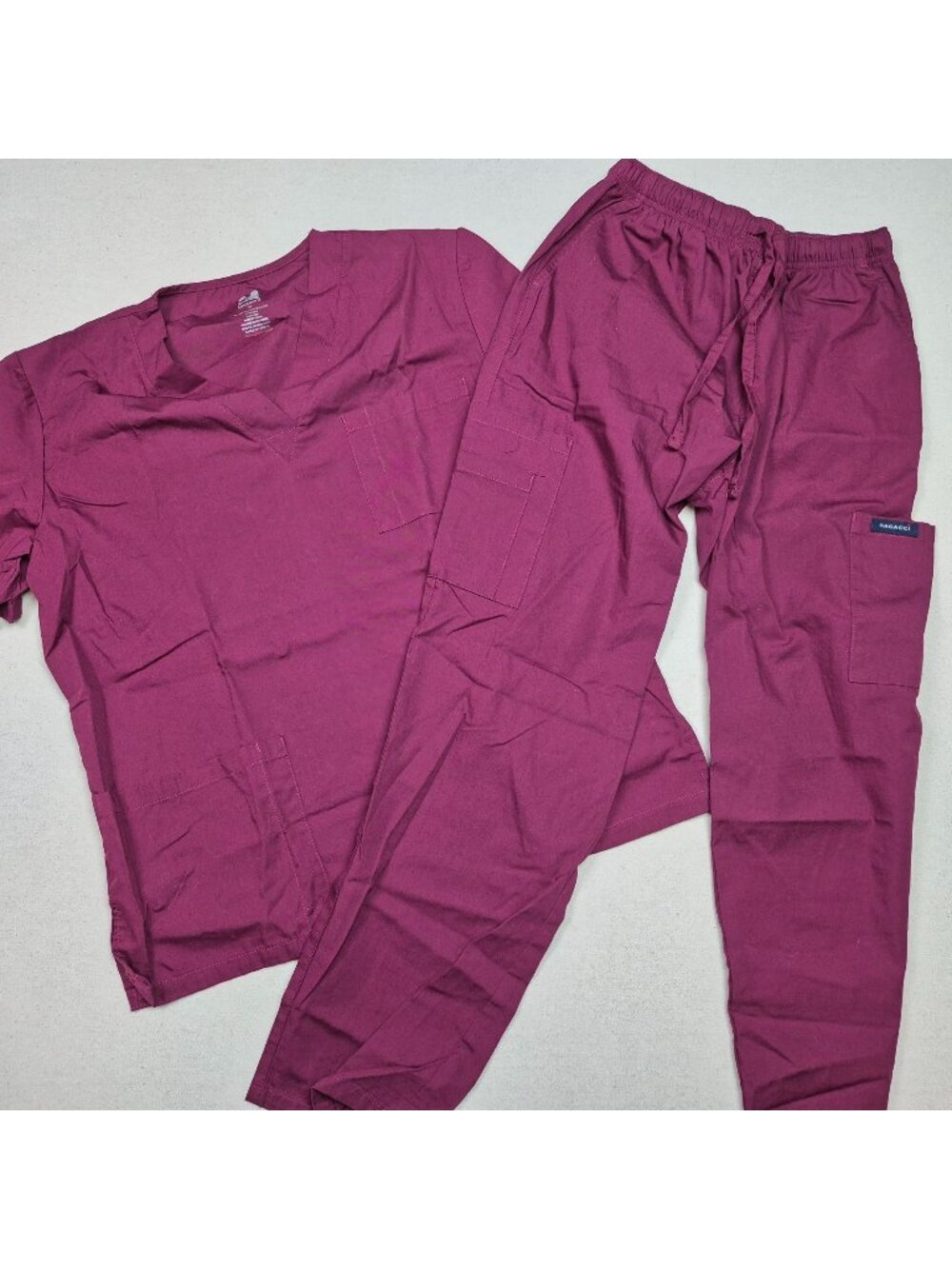 Dagacci Women's Burgundy Medical Scrubs Uniform Shirt & Pants Sz M NWOT